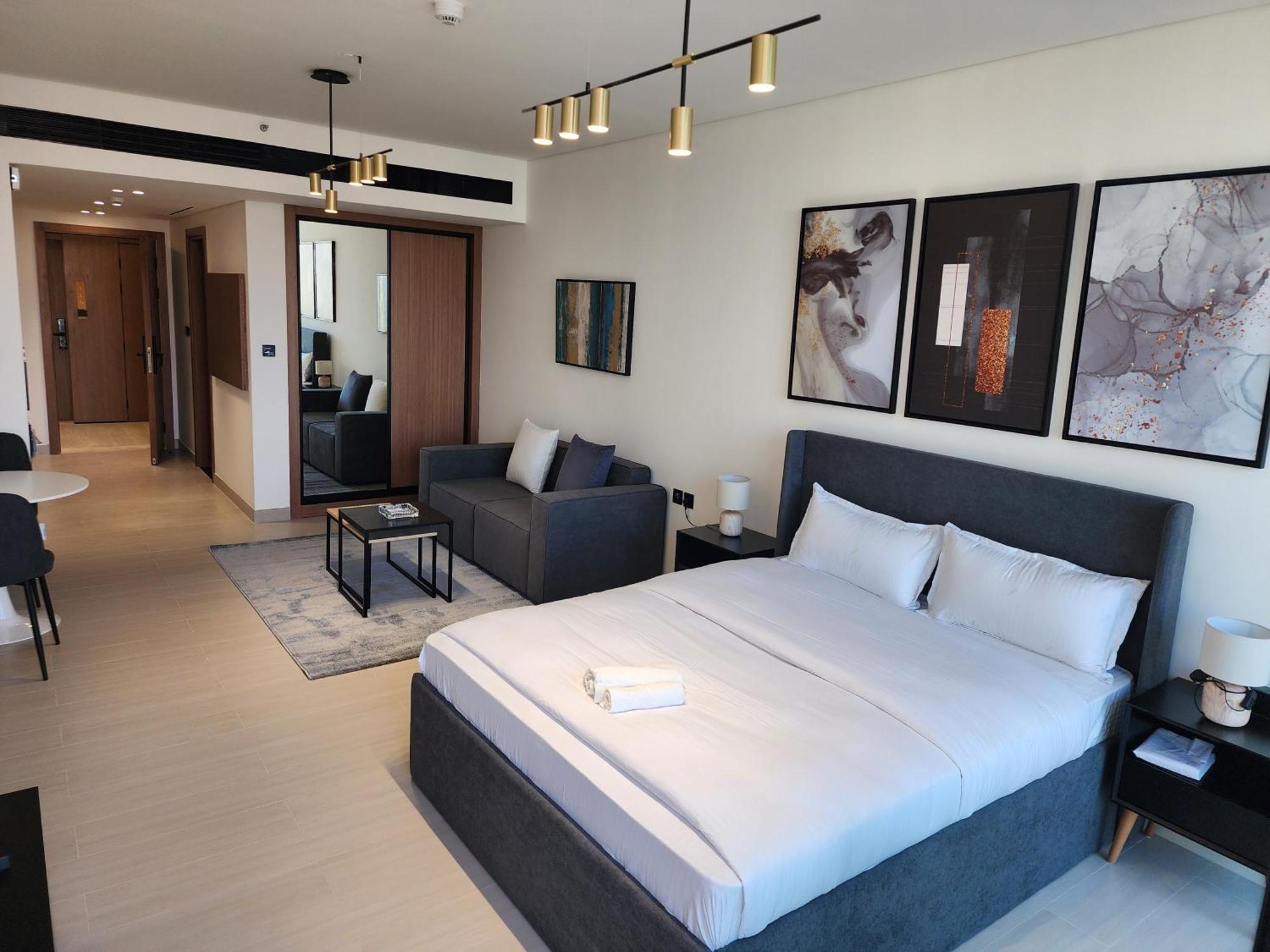 Disalvo Smart And Luxury * Dubai